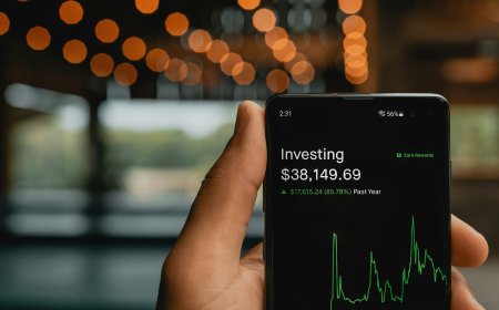 Micro-Investing Apps: Robinhood vs Acorns vs Stash Guide