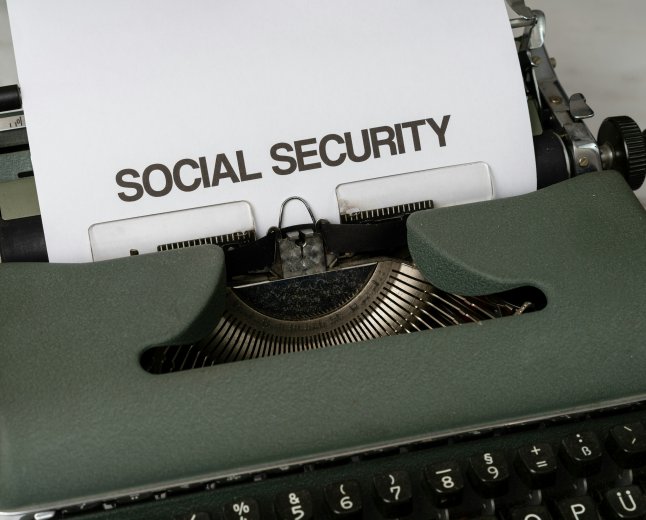 Social Security Optimization: When to Claim, When to Delay